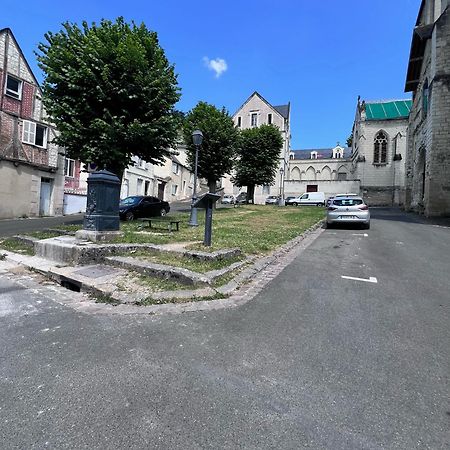 Le Jeanne, Appartement En Duplex Proche Forteresse Et Centre Ville Chinon Exterior photo