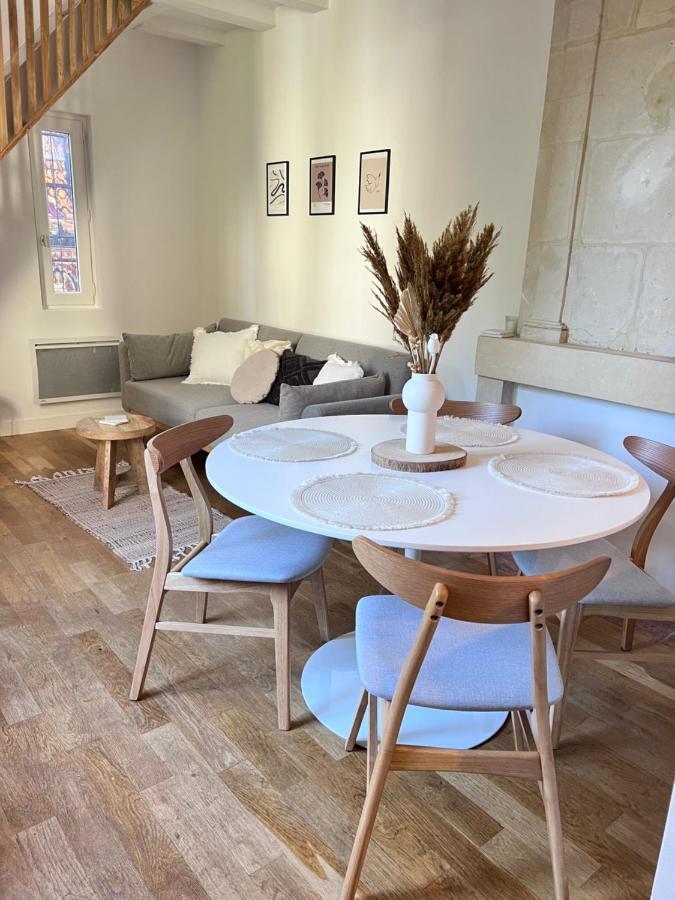Le Jeanne, Appartement En Duplex Proche Forteresse Et Centre Ville Chinon Exterior photo