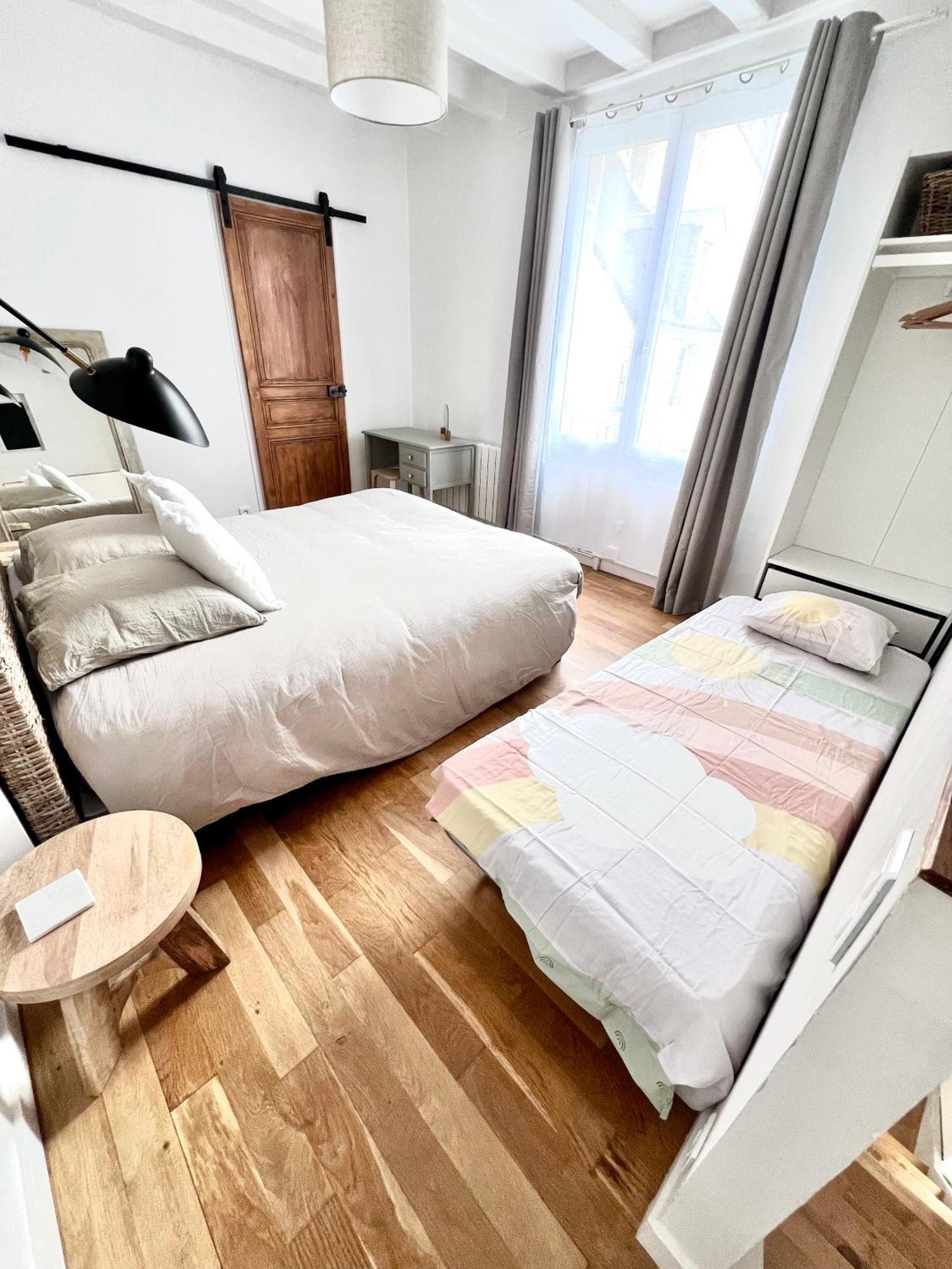 Le Jeanne, Appartement En Duplex Proche Forteresse Et Centre Ville Chinon Exterior photo
